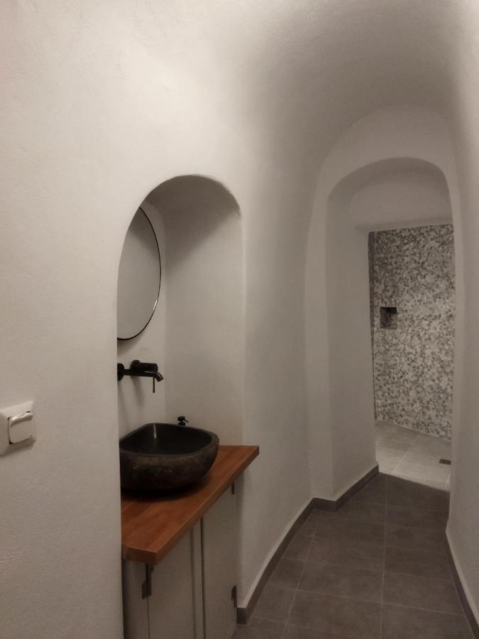 Angeleve Villa With Private Jacuzzi Fira  Zewnętrze zdjęcie