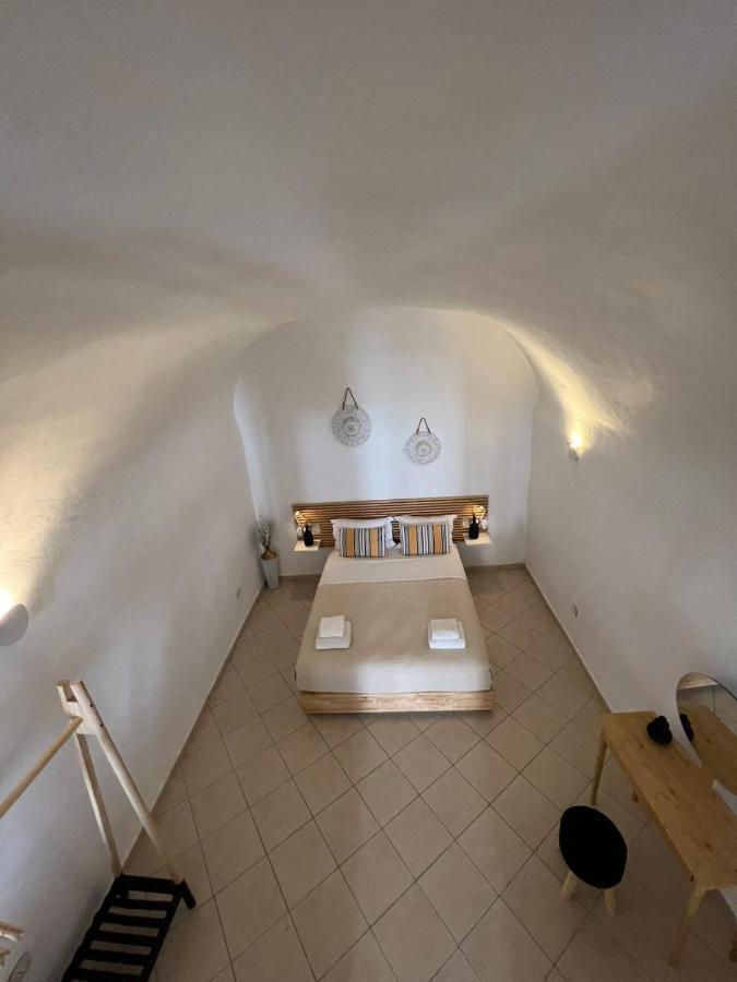 Angeleve Villa With Private Jacuzzi Fira  Zewnętrze zdjęcie