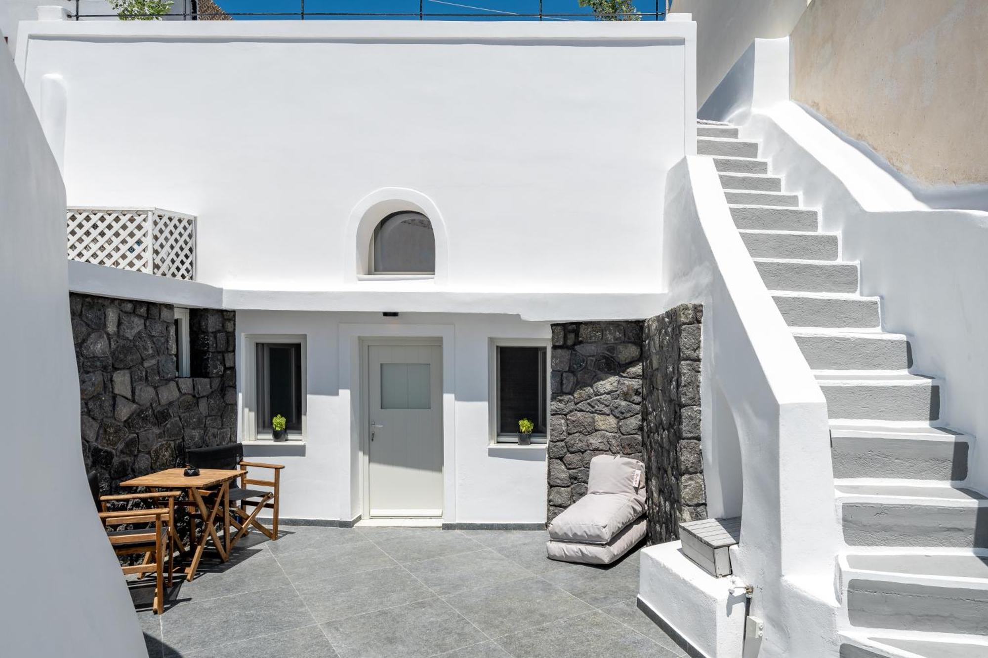 Angeleve Villa With Private Jacuzzi Fira  Zewnętrze zdjęcie
